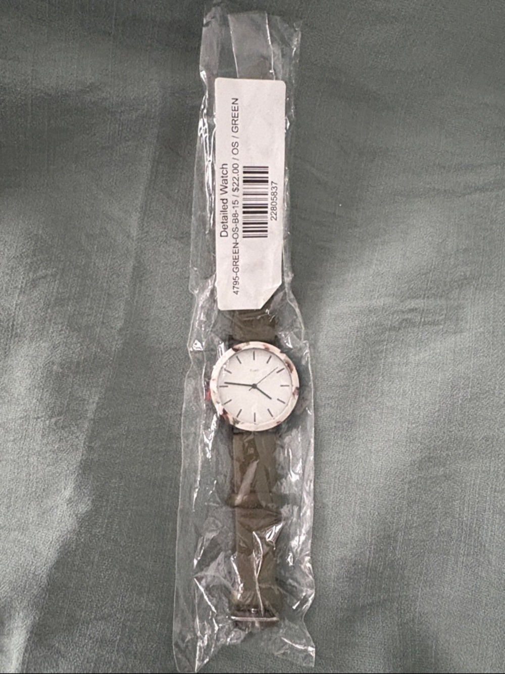Minimalist Watch with Green Strap